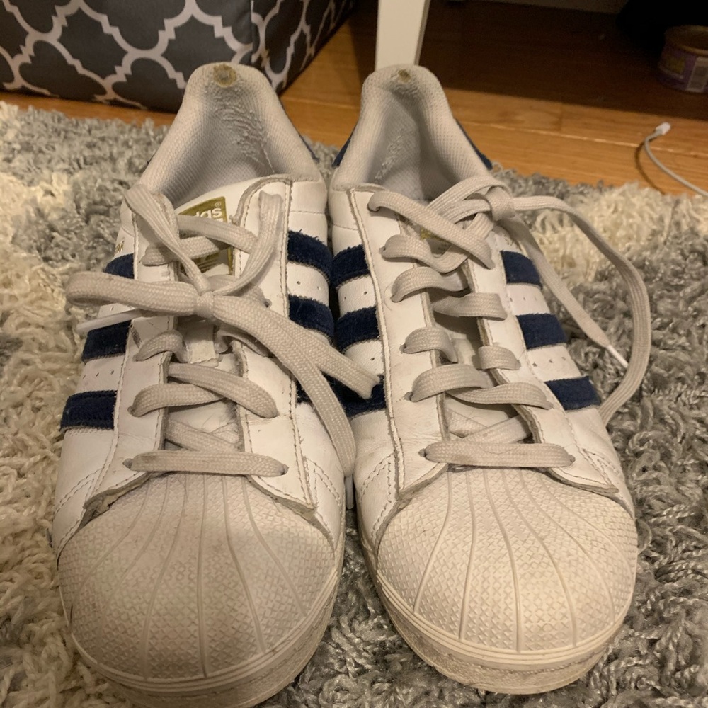 Adidas Velvet super stars